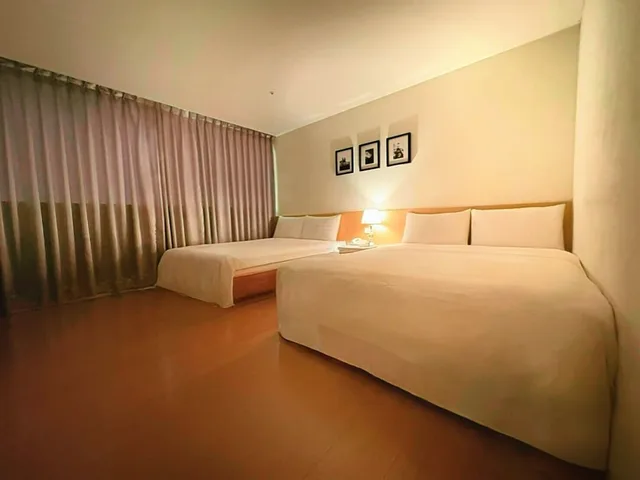 غرفة ديلوكس رباعية بسريرين مزدوجين بإطلالة على المدينة، We Meet Taipei Hotel 5/10