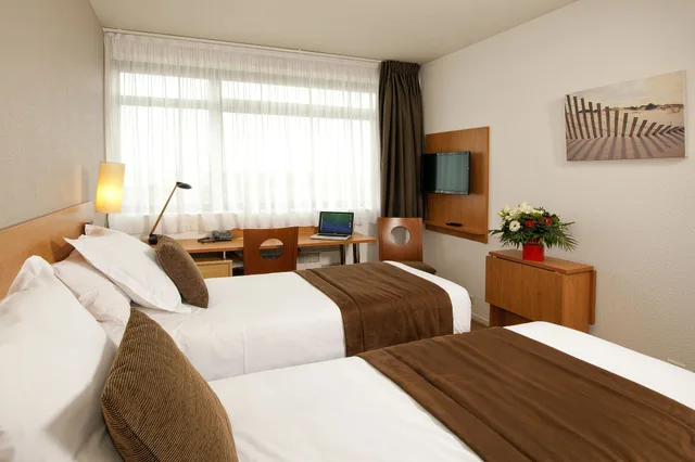 Studio, Sofa, Sejours Et Affaires Rennes de Bretagne 2/4