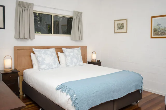 Blue, Cottage, 1 King and 1 Single Beds، KIDD STREET COTTAGES 2/2