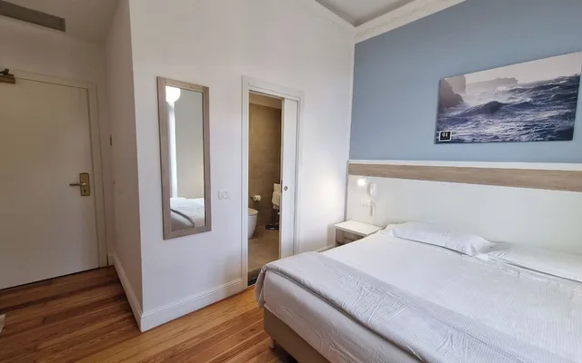 غرفة كلاسيكية بسريرين منفصلين بإطلالة على البحر، Hotel Canali, Portofino Coast 1/2