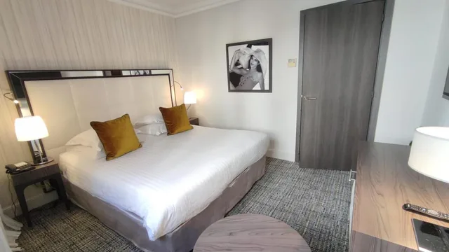 غرفة بريفيليج، Le Canberra 6/10