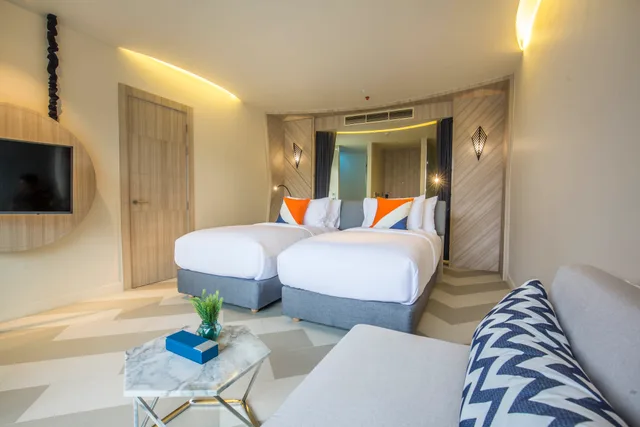 غرفة سوبيريور بسريرين منفصلين بإطلالة على المسبح، The SIS Kata Resort - Adults Only 2/7