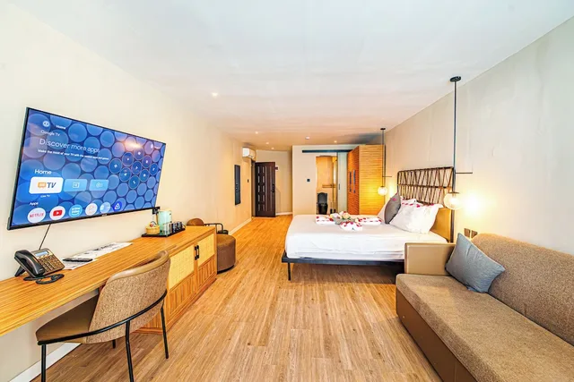 غرفة بريميوم بسرير كينج بمسبح خاص، Kombo Beach Resort 5/10