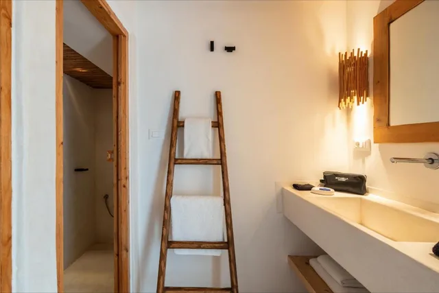 Mini, Executive, Suite, Queen Bed, Caldera View, Plunge Pool، Rocabella Deluxe Suites And Spa 3/4