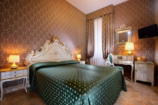 غرفة سوبيريور بسرير مزدوج أو سريرين منفصلين بإطلالة، Canaletto 1/2