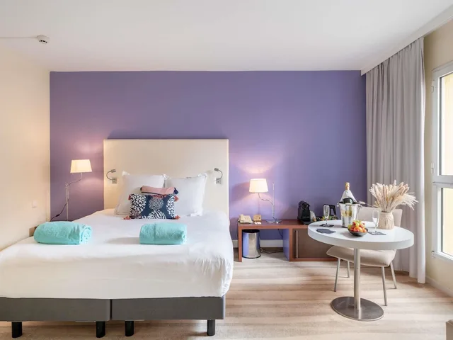 غرفة سوبيريور بسرير مزدوج بشرفة مع أريكة، Mercure Antibes Sophia Antipolis Hotel 2/10