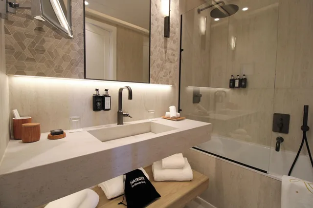 Prestige, Bay View, Terrace، Royal Riviera 1/1