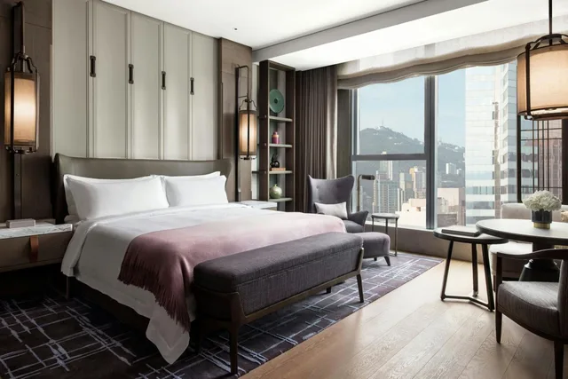 Deluxe, King Bed, City View, The St. Regis Hong Kong 1/6