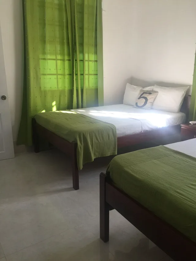 غرفة عائلية رباعية بسريرين مزدوجين مع أريكة، La Heliconia 2/2