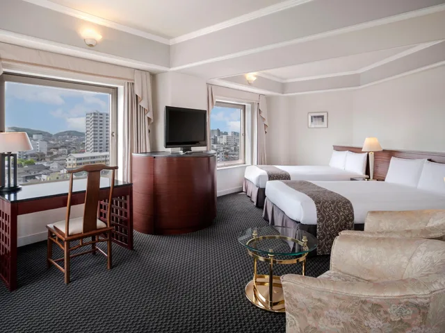 غرفة بسريرين منفصلين، Kurashiki Royal Art Hotel 1/1