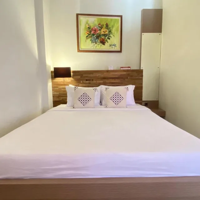 غرفة قياسية بسرير مزدوج، Mawar Asri Hotel 1/10