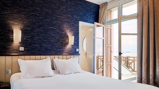 كابينة بسرير مزدوج بإطلالة على البحر بشرفة، Hotel Beaufort 1/3