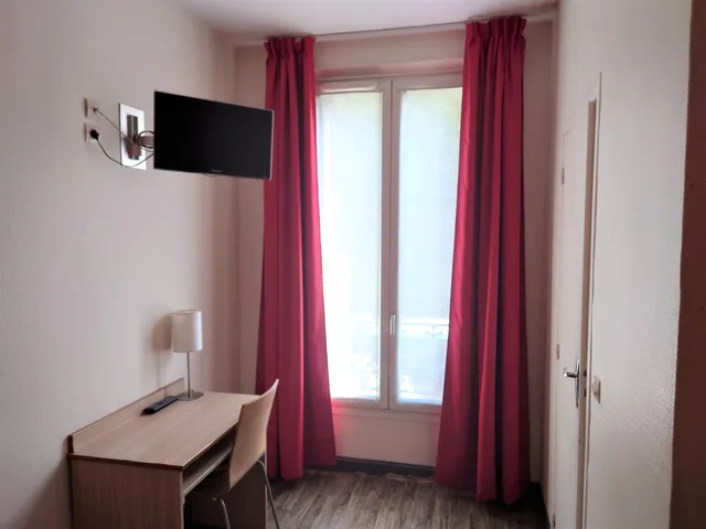 غرفة كلاسيكية بسرير كوين بحمام خاص، Hotel Tolbiac 5/7