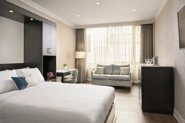 غرفة قياسية بسرير كوين لذوي الإعاقة، Georgian Court Hotel, WorldHotels Elite 3/7