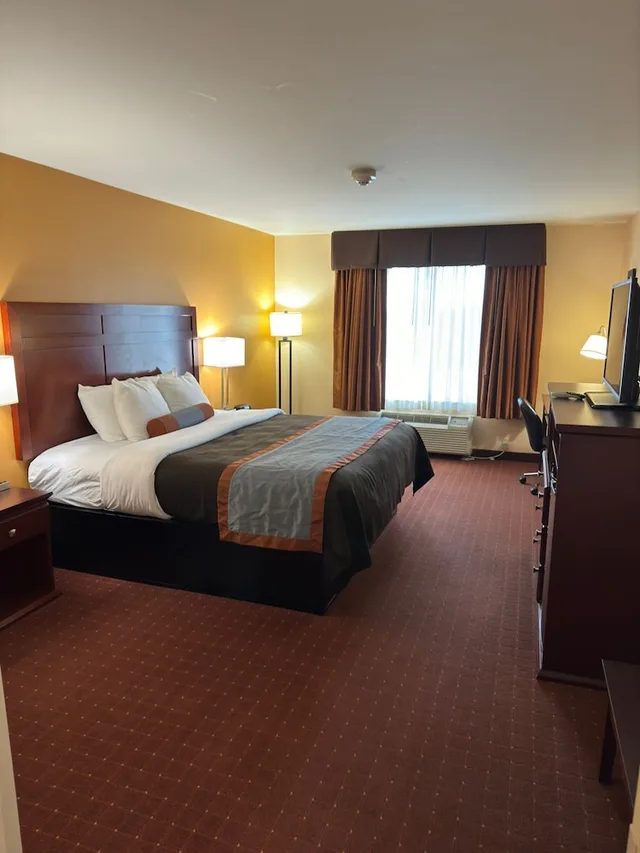 غرفة بسرير كينج، Americas Best Value Inn St. Robert 4/10