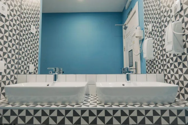 سكن مشترك مختلط بثمانية أسرّة، Mola Hostel 1/1