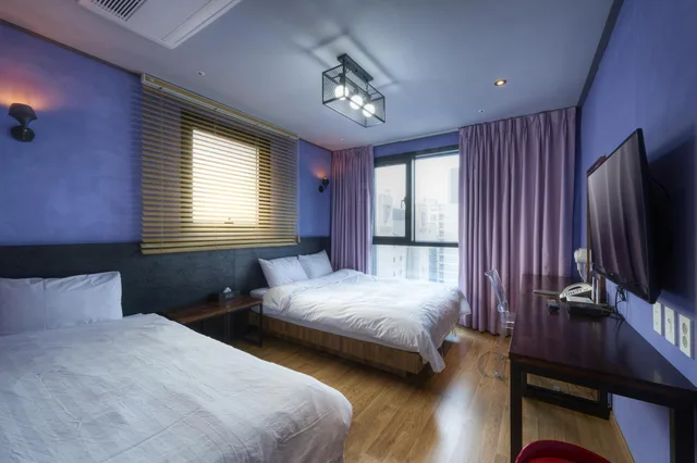 غرفة بسريرين منفصلين وسرير مزدوج وسرير فردي، Benikea Hotel Kakao 1/1