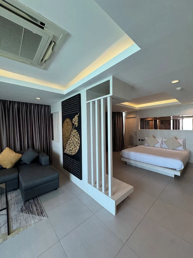 غرفة بانورامية بسرير كينج، Hermann Hotel Pattaya 7/10