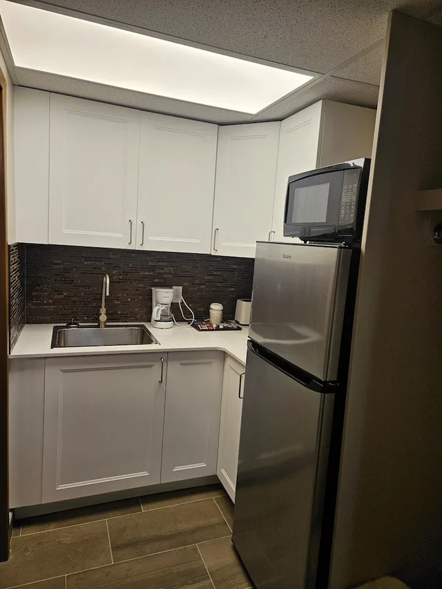 Efficiency, Suite, Twin Beds، Super 8 By Wyndham Spruce Grove 6/6