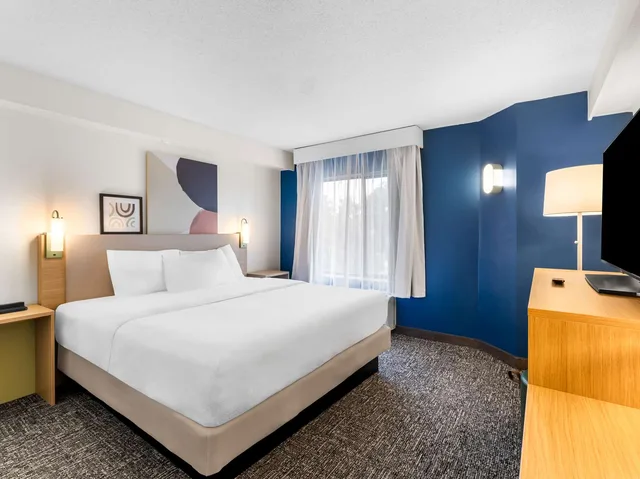 استوديو بسرير كينج، Spark by Hilton Augusta 8/10
