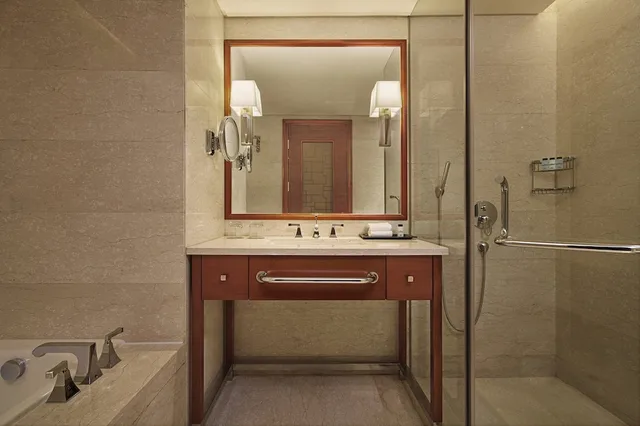 1 Bedroom, Ambassador, Club, Suite, King Bed، Sheraton Changsha Hotel 2/2