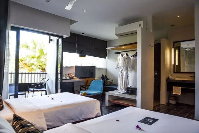 غرفة سوبيريور بسريرين منفصلين بشرفة مع أريكة، Hillocks Hotel Spa 1/4