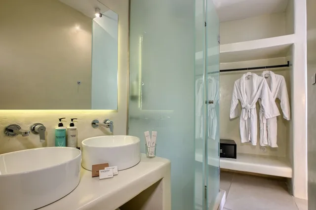 Superior, Indoor Jetted Tub, PAOLAS TOWN 4/6