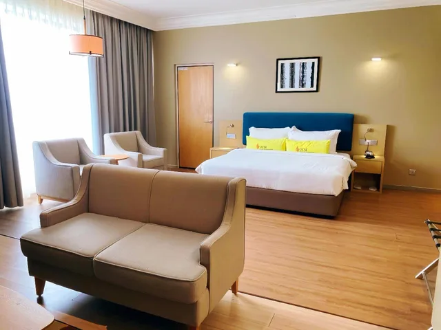 غرفة ديلوكس بسرير كوين، UCSI HOTEL KUCHING 1/2