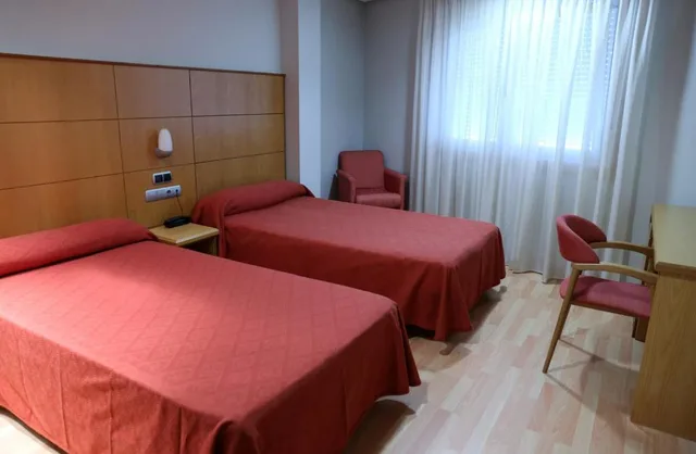 Economy, Double or Twin Bed, Alda Xinzo 1/2