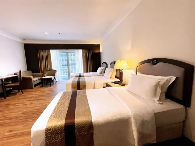 غرفة ديلوكس عائلية ثلاثية بثلاثة أسرّة، Grand Darul Makmur Hotel Kuantan 1/6
