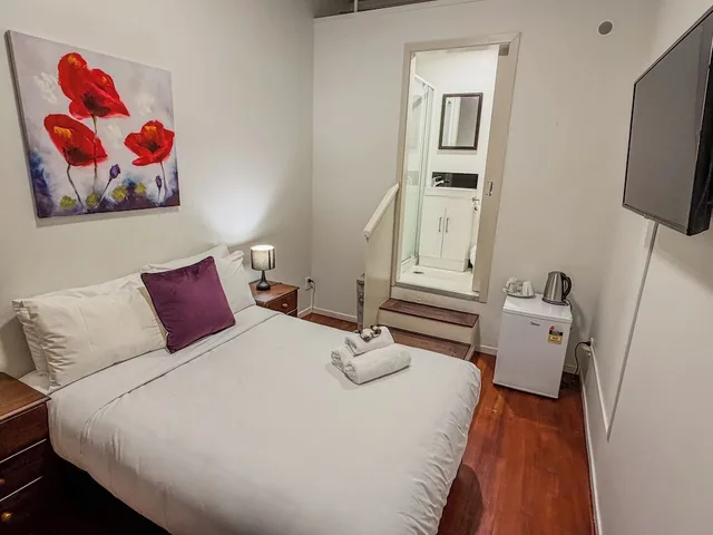 غرفة ديلوكس بسرير مزدوج بحمام خاص، Aura Hotel 1/7