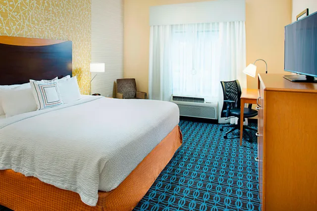 غرفة بسرير كينج، Fairfield Inn Suites By Marriott San Antonio Seaworld 1/2