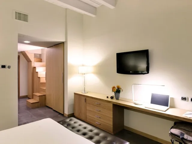 Comfort, Family, Sea Front, Balcony، Hotel Cristallo 2/2