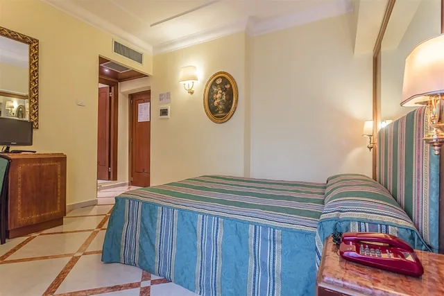 غرفة قياسية بسريرين منفصلين، Raeli Hotel Noto 3/8