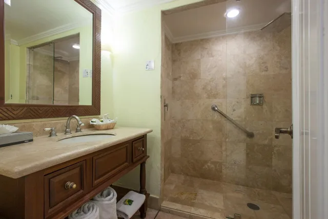 جناح عائلي بغرفة نوم واحدة بمنطقة جلوس، Royal Villas Resort Hotel 4/4