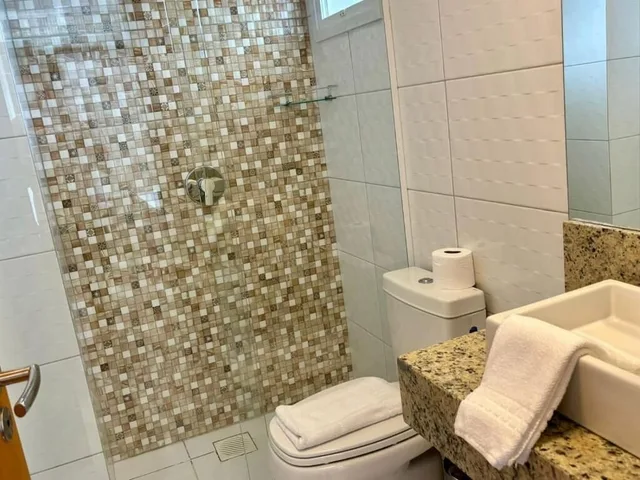 Deluxe, Twin Beds, Queen Bed, Hotel Golden Hills 3/3
