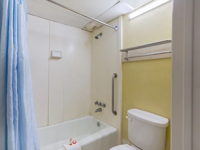 2 Full Bed Smoking، OYO Hotel Pensacola I-10 & Hwy 29 9/10