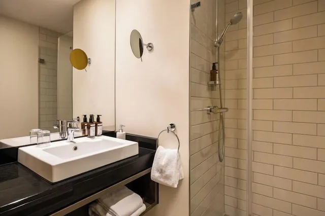 غرفة كلاسيكية بسرير كوين، Citadines City Centre Frankfurt 8/8