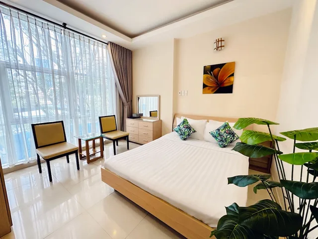 غرفة ديلوكس بسرير كوين بإطلالة على المدينة، Calmette Hotel 5/8
