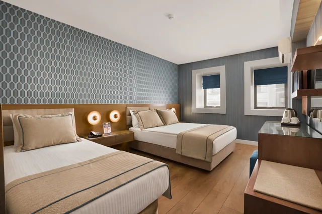 غرفة قياسية ثلاثية، The New Hotel Zeybek 1/6