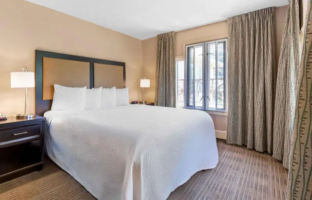 غرفة تنفيذية بسرير كينج بغرفة نوم واحدة، Extended Stay America - Atlanta - Alpharetta-Northpoint-West 2/6