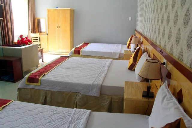 Room, Triple, 1 Single and 2 Double Beds، Yen Vy 04 Luxury Hotel 4/5