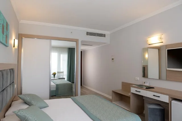 غرفة قياسية بسرير مزدوج، Adonis Hotel 3/5