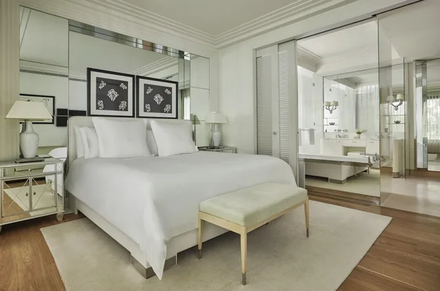 Palace, Suite, King Bed, Pinewood View، Grand Hotel du Cap-Ferrat, a Four Seasons Hotel 1/2