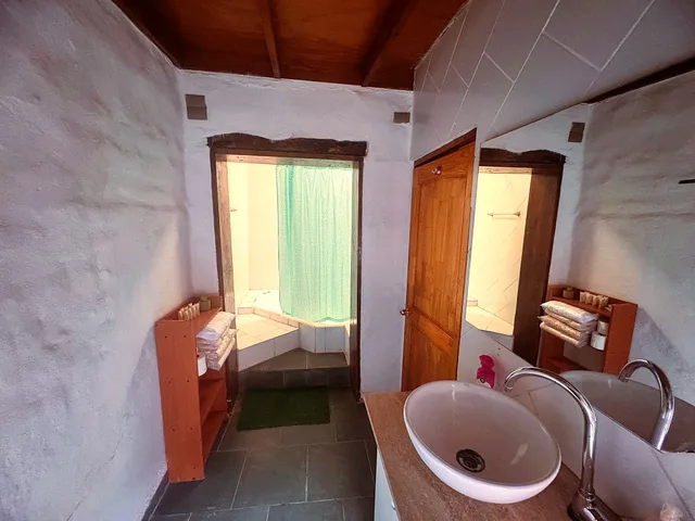 Room, Quadruple, Triple, King and Bunk Bed, Private Bathroom, Ruka Zen Lodge 9/10