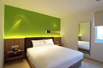 غرفة سوبيريور بسرير مزدوج، Mooz Hotel Surabaya - Jemursari 1/1