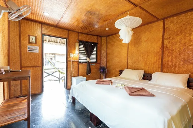 Bungalow, Double Bed, with Fan، Mook Lanta Boutique Resort Spa 2/7