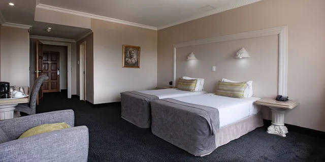 Deluxe, Twin Beds, Apollo Hotel 5/5