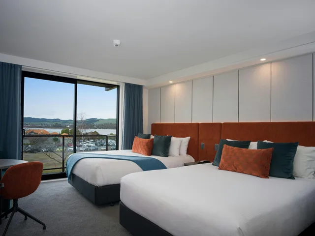 Superior, 2 Queen Beds, Lake View, Millennium Hotel Rotorua 1/4
