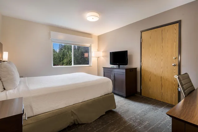 غرفة بسرير كوين مع أريكة لذوي الإعاقة، Best Western Mt. Hood Inn 2/4